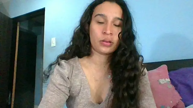 scarlettscottx  online show from 07-06-26, 01:56