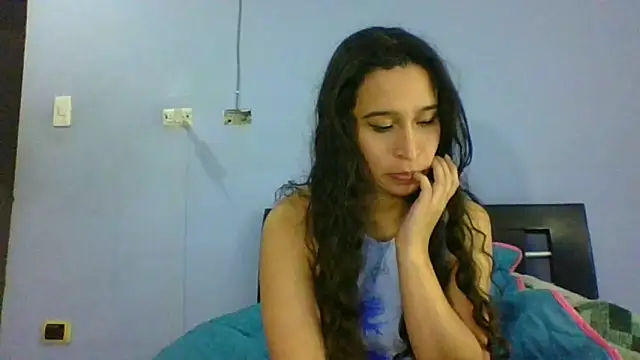 scarlettscottx  online show from 05-12-26, 01:13