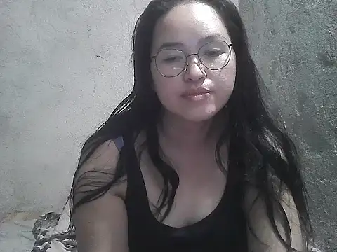 wildchinita00 online show from 04-12-26, 10:07