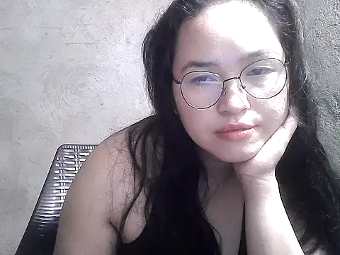 wildchinita00 online show from 06-06-26, 10:26