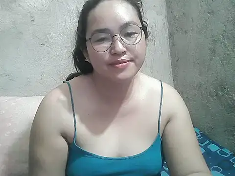 wildchinita00 online show from 05-18-26, 06:29