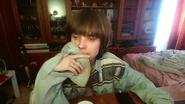 vika stripc online show from 02-19-26, 10:12