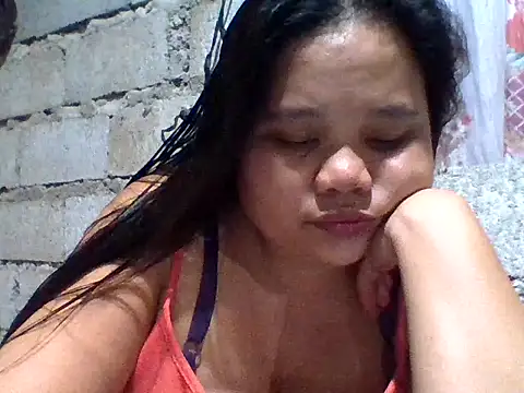 sweetlyn31 online show from 05-08-26, 12:31