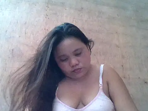 sweetlyn31 online show from 04-14-26, 03:11