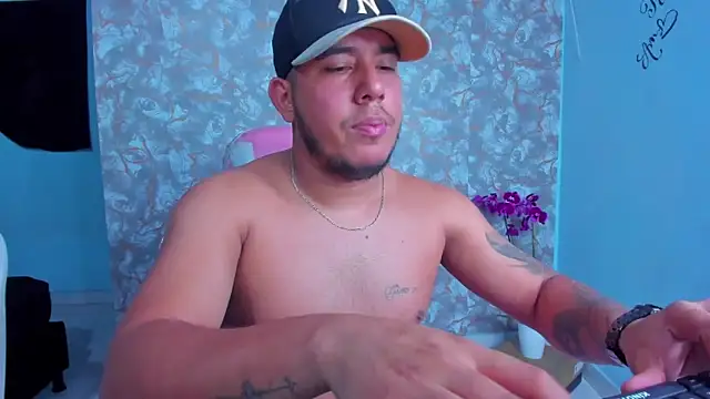 Snapshot of edgarsexxx chatting on 02-24-26, 05:19 edgarsexxx online show from 02-24-26, 05:19