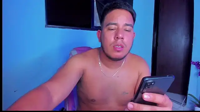 Snapshot of edgarsexxx chatting on 02-20-26, 07:10 edgarsexxx online show from 02-20-26, 07:10