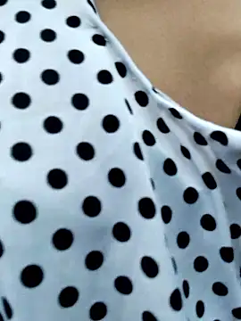 ngocbao11 online show from 03-05-26, 12:40