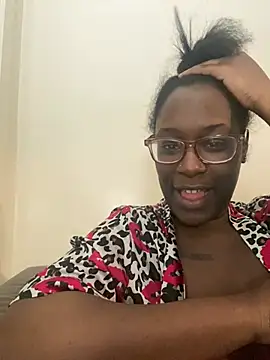 Snapshot of Sinfulwaterfalls chatting on 05-08-26, 06:45 Sinfulwaterfalls online show from 05-08-26, 06:45