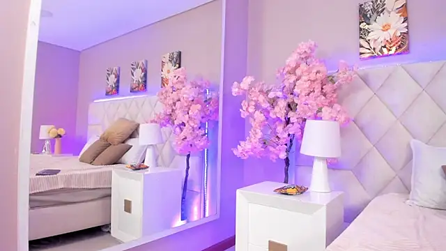 Bianca Monroe  online show from 04-07-26, 08:10