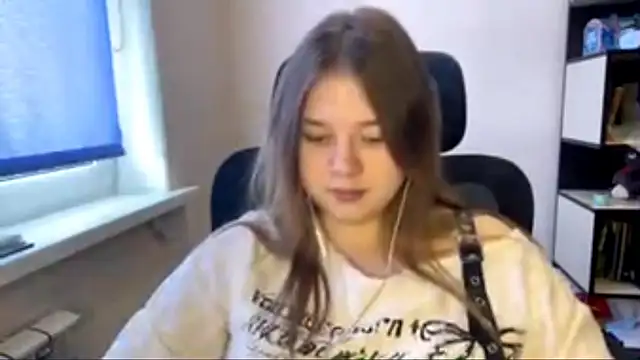 TomikoPfau online show from 03-22-26, 09:55