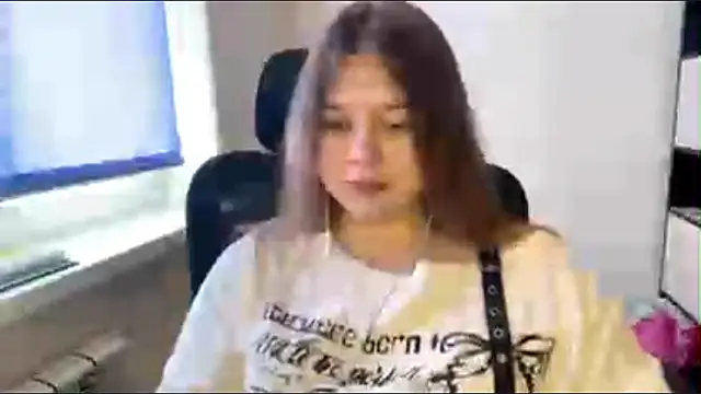 TomikoPfau online show from 03-17-26, 07:55