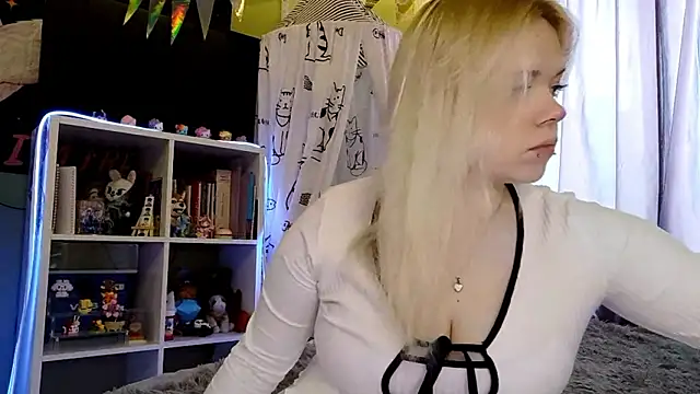 Snapshot of Karengilgun chatting on 02-20-26, 02:08 Karengilgun online show from 02-20-26, 02:08