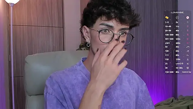 Snapshot of sr_sprinkles chatting on 02-20-26, 07:32 sr sprinkles online show from 02-20-26, 07:32