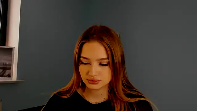 Snapshot of SolLocy chatting on 02-21-26, 09:11 SolLocy online show from 02-21-26, 09:11