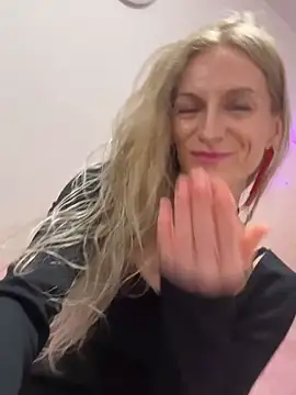 Faiiry  online show from 04-03-26, 03:57