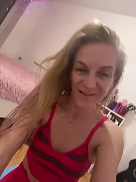 Snapshot of Faiiry_ chatting on 03-01-26, 02:33 Faiiry online show from 03-01-26, 02:33