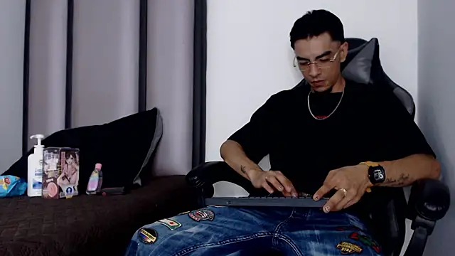 Endrick-23 online show from 03-04-26, 03:58