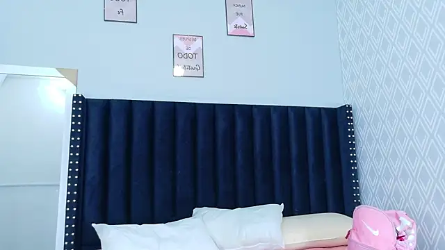 curvybuffgirllll online show from 05-08-26, 07:50
