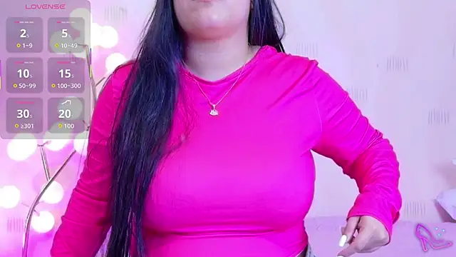 curvybuffgirllll online show from 05-12-26, 07:31