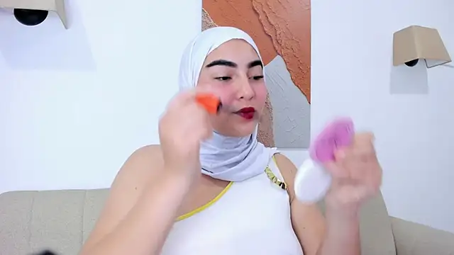Snapshot of Malika_Noor chatting on 06-09-26, 02:51 Malika Noor online show from 06-09-26, 02:51