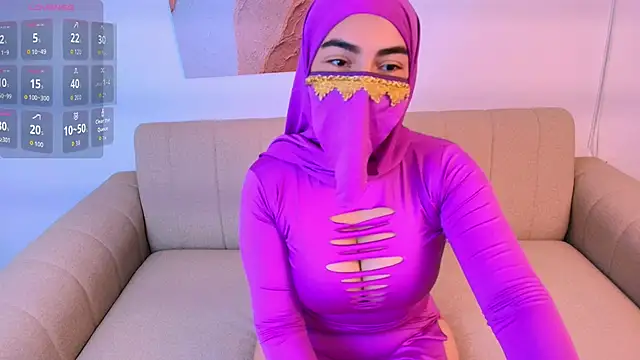 Snapshot of Malika_Noor chatting on 02-20-26, 03:25 Malika Noor online show from 02-20-26, 03:25