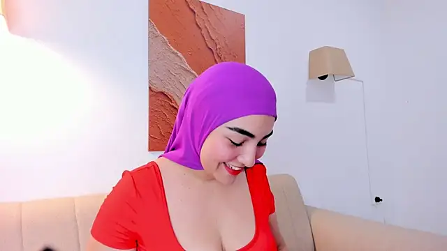 Snapshot of Malika_Noor chatting on 06-15-26, 05:34 Malika Noor online show from 06-15-26, 05:34