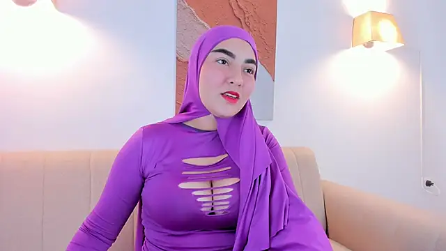 Snapshot of Malika_Noor chatting on 05-09-26, 02:20 Malika Noor online show from 05-09-26, 02:20
