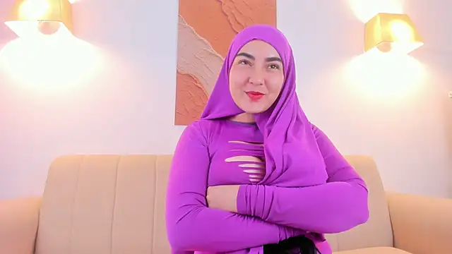 Snapshot of Malika_Noor chatting on 04-15-26, 07:58 Malika Noor online show from 04-15-26, 07:58