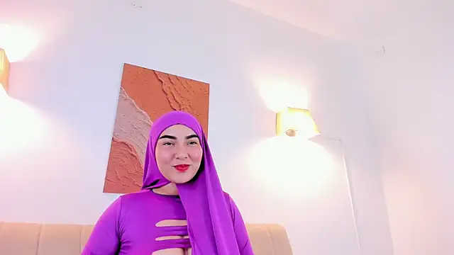 Snapshot of Malika_Noor chatting on 04-16-26, 09:39 Malika Noor online show from 04-16-26, 09:39
