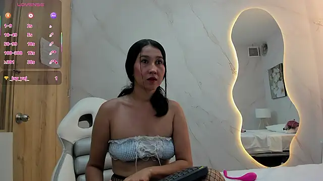 Annipetite  online show from 03-13-26, 12:15