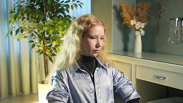 AmalElway online show from 02-21-26, 09:44