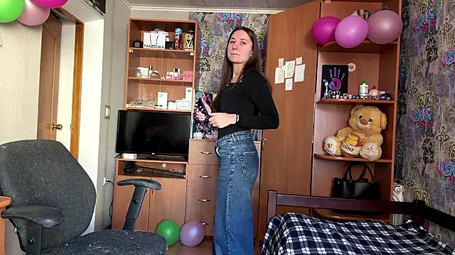 poly princess online show from 03-12-26, 07:45