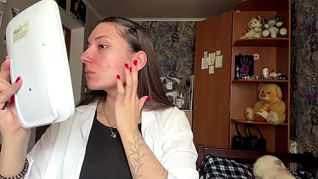 poly princess online show from 04-16-26, 12:17