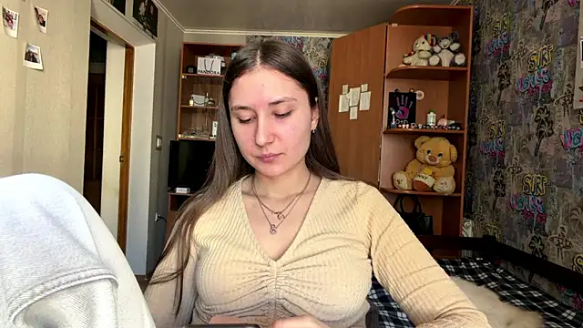 poly princess online show from 03-27-26, 09:32