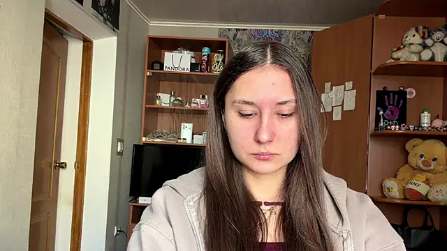 poly princess online show from 03-26-26, 07:17