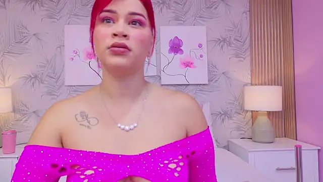 Snapshot of CherryTayloor chatting on 02-26-26, 02:33 CherryTayloor online show from 02-26-26, 02:33