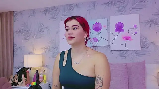 Snapshot of CherryTayloor chatting on 06-02-26, 03:17 CherryTayloor online show from 06-02-26, 03:17