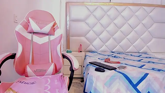 michelleblair1 online show from 03-29-26, 01:13