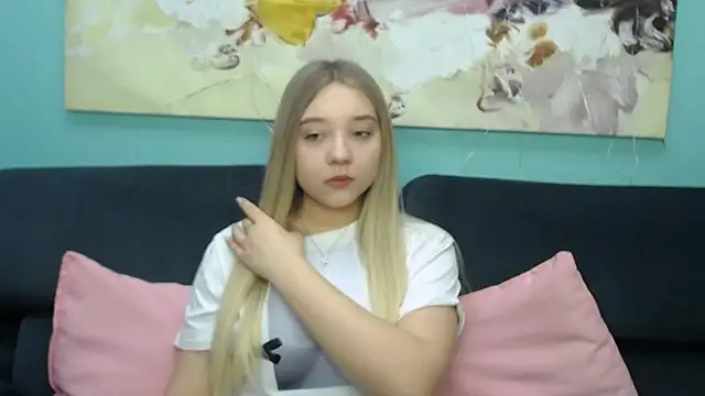 MilanaSiia online show from 02-28-26, 05:40