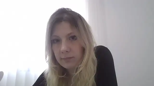 Foxy Bright online show from 02-26-26, 01:44