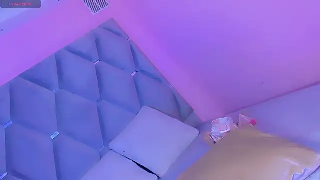 Daniiela Ember online show from 04-01-26, 10:16