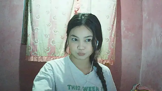 DessertFlower online show from 03-27-26, 02:42