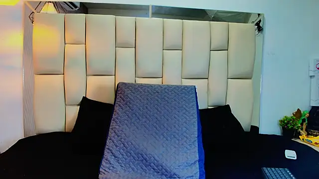 Lana Sliim online show from 03-24-26, 12:16