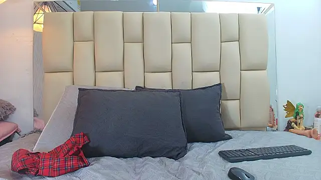 Lana Sliim online show from 03-10-26, 12:09