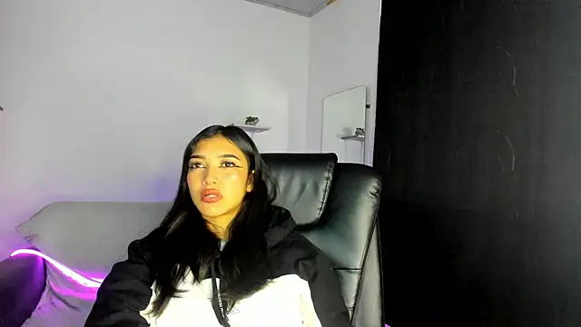 jaulyn 18 online show from 03-15-26, 11:06