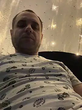 Snapshot of LaBuBupara chatting on 02-25-26, 07:25 LaBuBupara online show from 02-25-26, 07:25