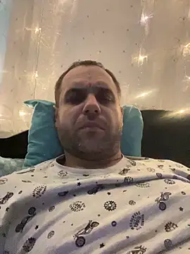 Snapshot of LaBuBupara chatting on 02-27-26, 08:41 LaBuBupara online show from 02-27-26, 08:41