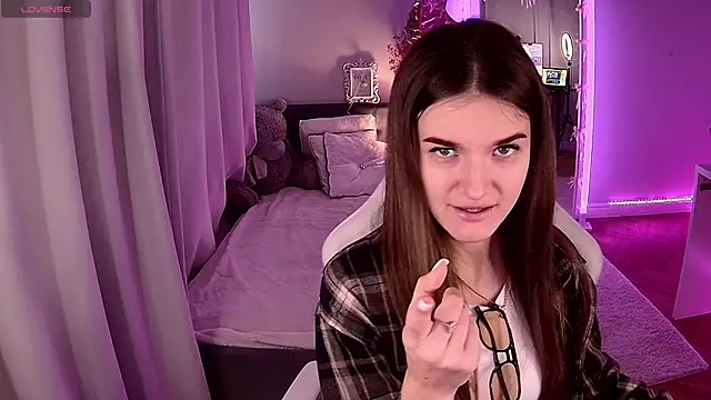 Ann Wood online show from 03-04-26, 07:27