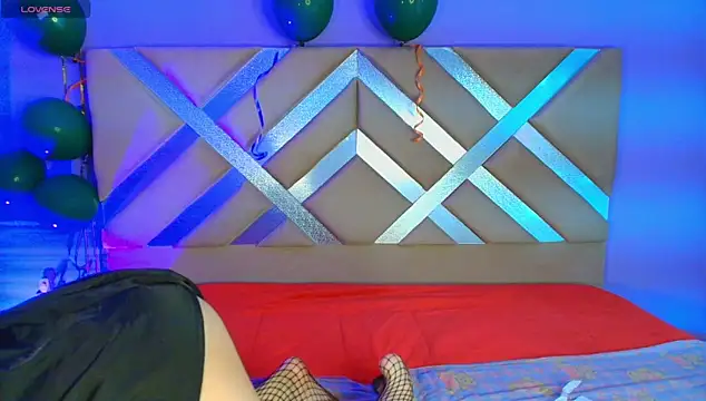 mitsuri nyx online show from 04-14-26, 12:10