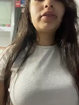 Mady Pink online show from 04-17-26, 10:56